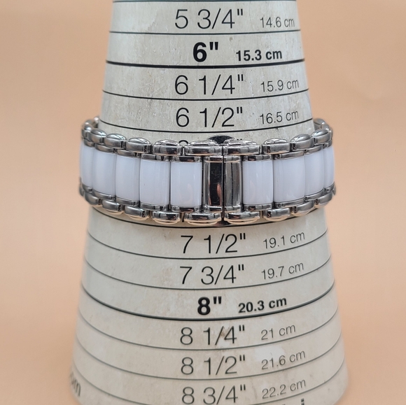 David Yurman Classic Quartz Watch With Diamond Bezel and White Ceramic - Picture 2 of 15